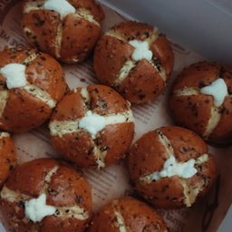 Korean Garlic Cheese Bun (9pcs)