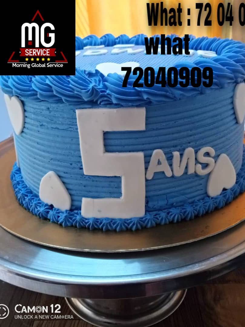 E4