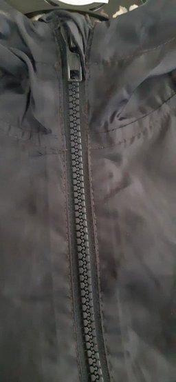 NAVY WINDBREAKER