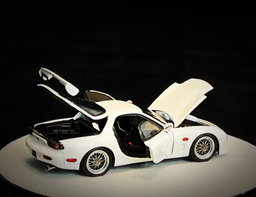 PGM MODEL 1/64 MAZDA RX7 - WHITE