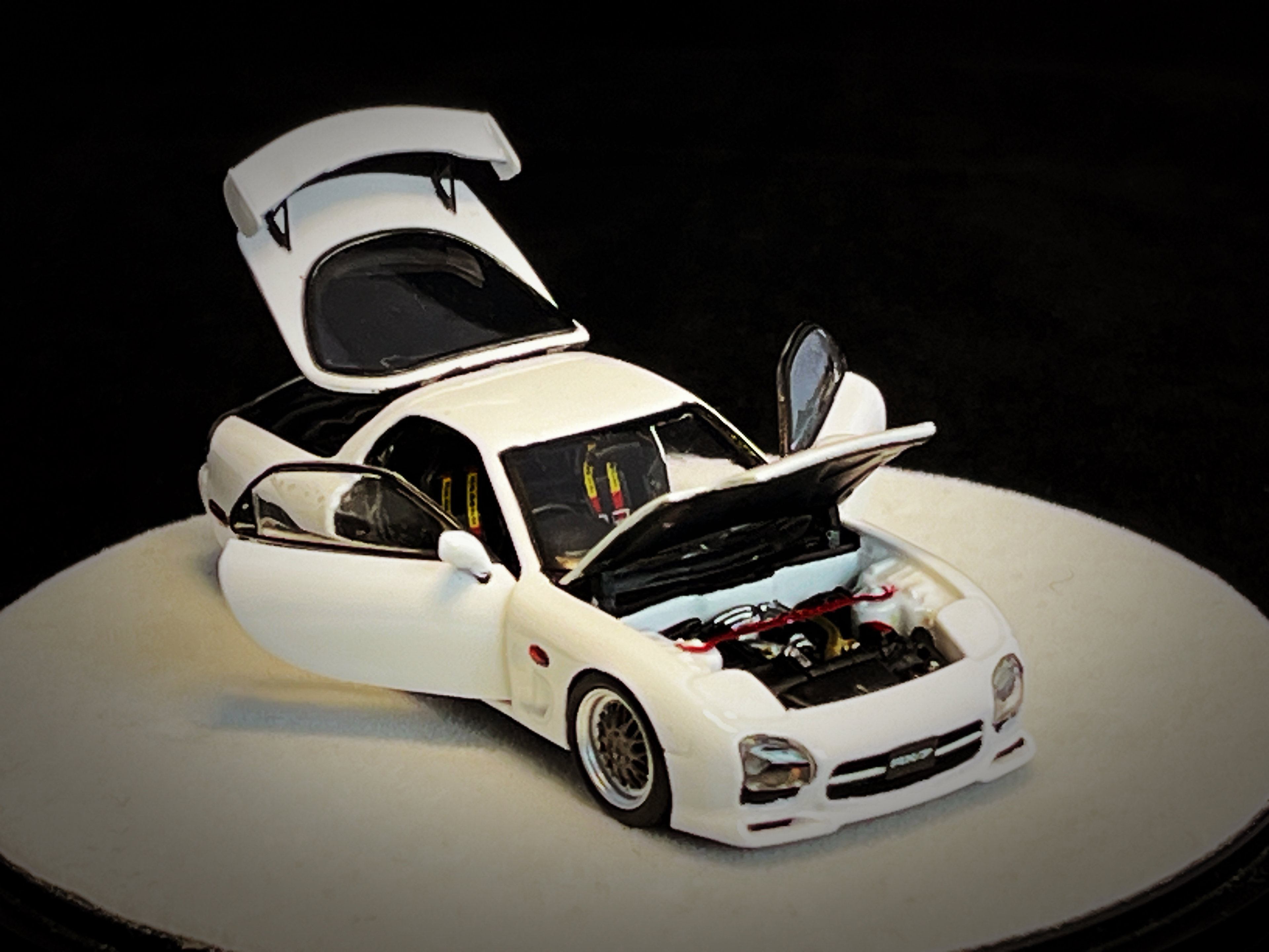 PGM MODEL 1/64 MAZDA RX7 - WHITE_2