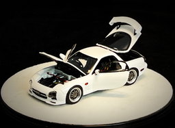 PGM MODEL 1/64 MAZDA RX7 - WHITE
