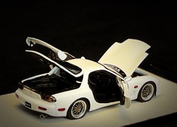 PGM MODEL 1/64 MAZDA RX7 - WHITE