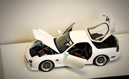 PGM MODEL 1/64 MAZDA RX7 - WHITE