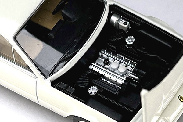 TLVN MODEL 1/64  FERRARI 412 WHITE_2