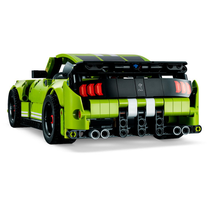 Lego Ford Mustang Shelby GT 500 42138 Retired_1
