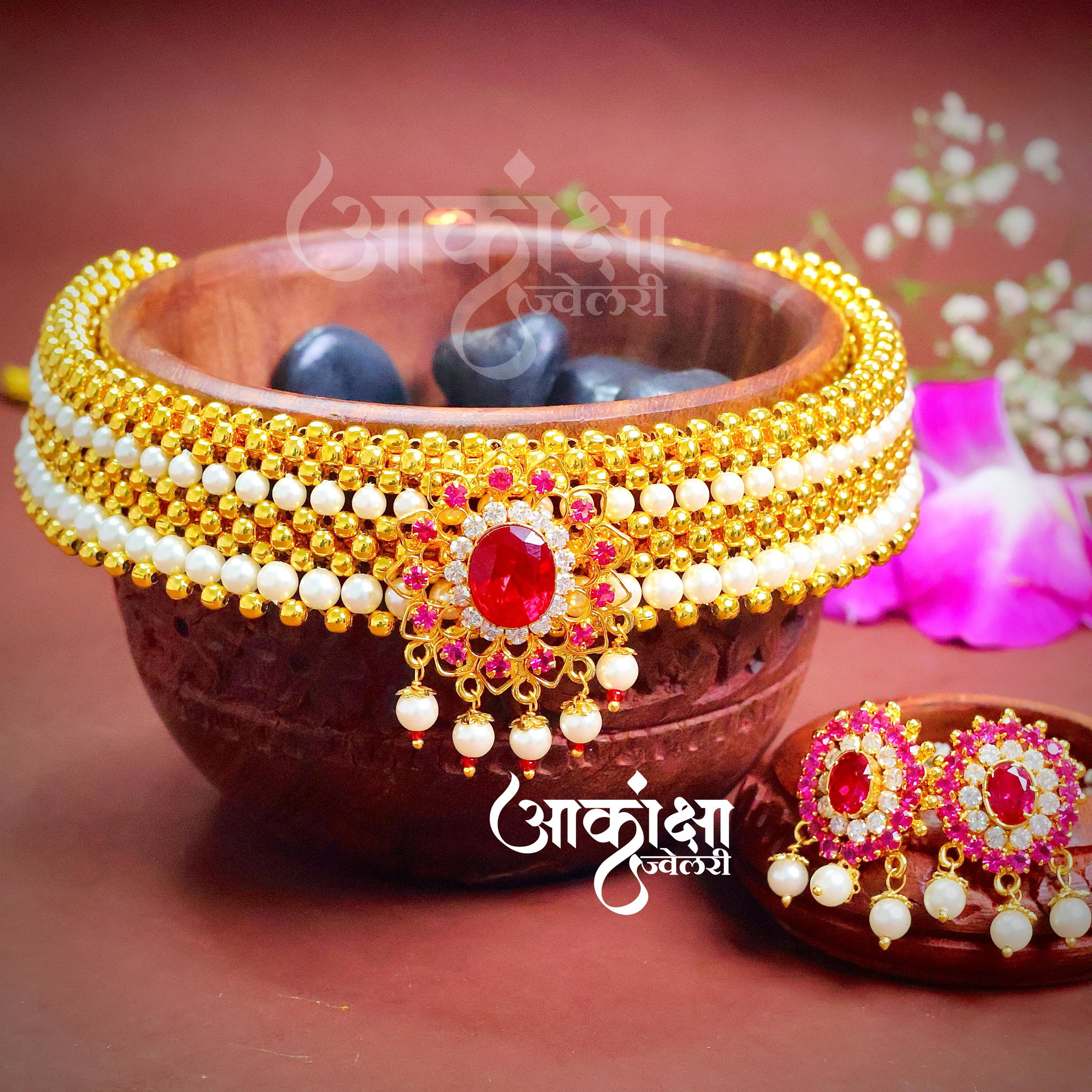 Saadhvi Thushi_1