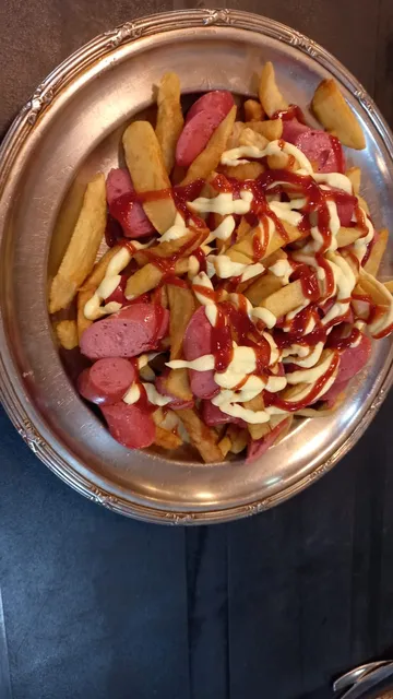 SALCHIPAPA