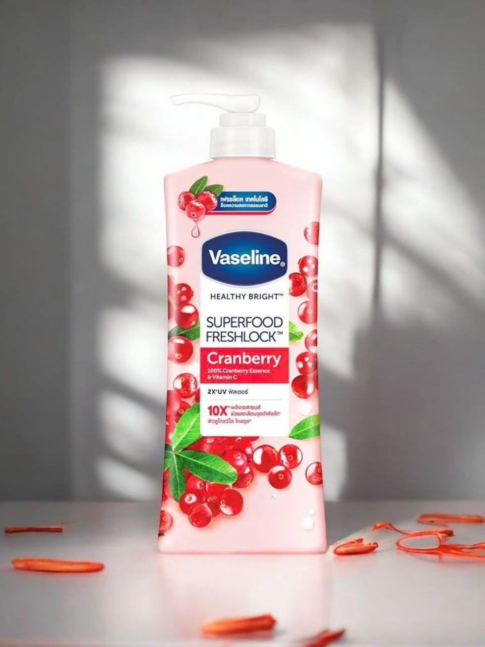 Vaseline Superfood Fresh Look Body Lotion-Cranberry فازلين لوشن مرطب سوبر فود للجسم بالتوت البري_0