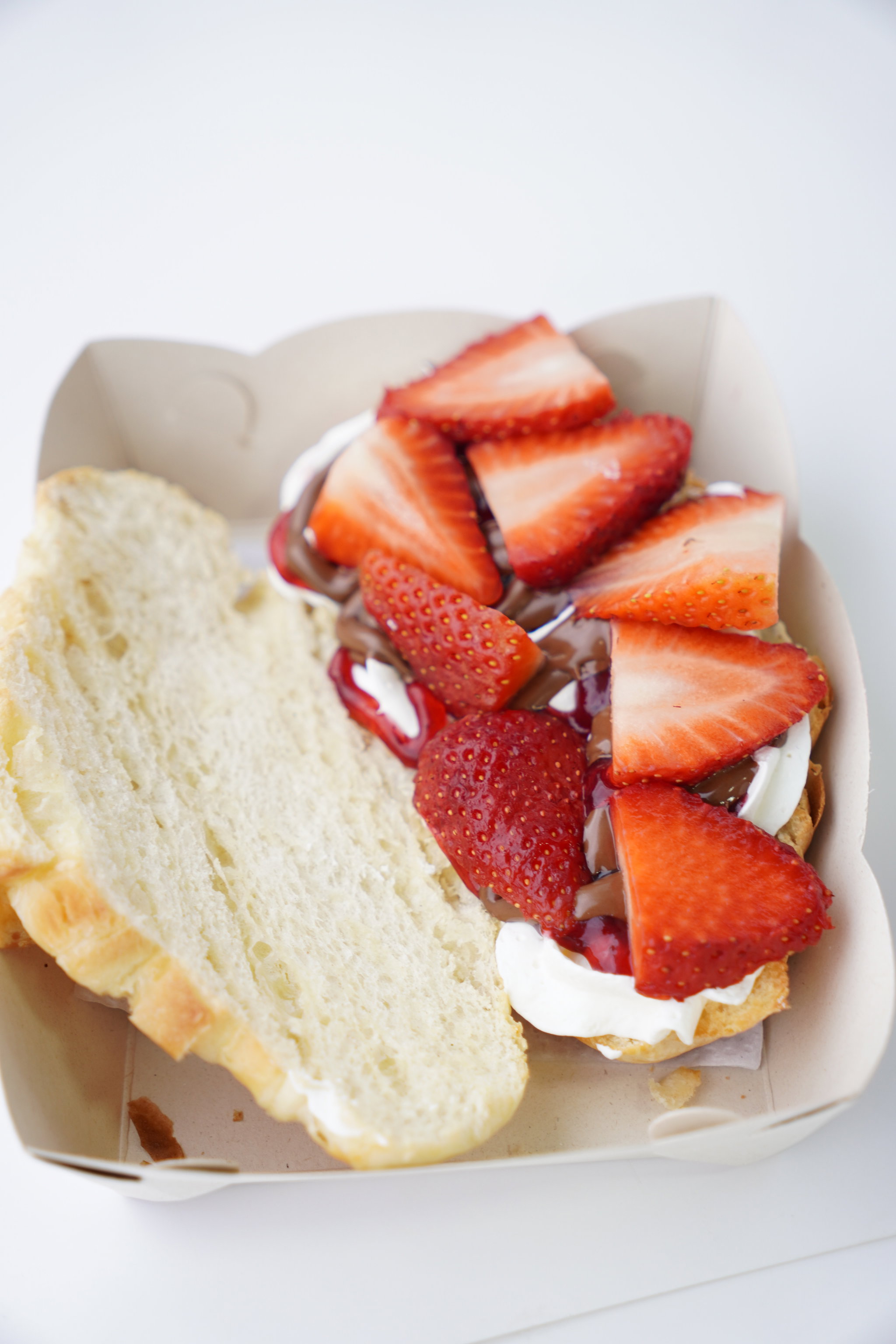 Croissant chocolate y fresa_1
