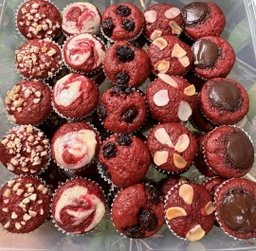 Bite Size Banana Cake 50PC