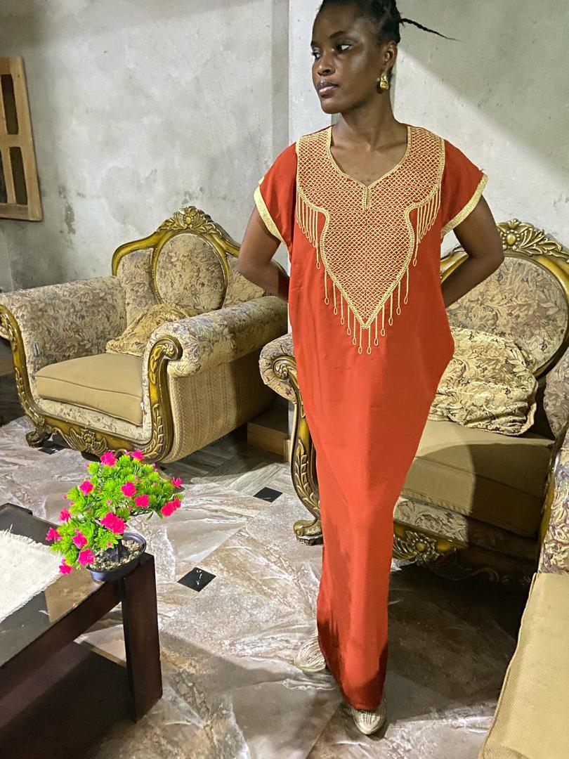 BOUBOU MAROCAIN (CAFTAN élégant en soie)_0