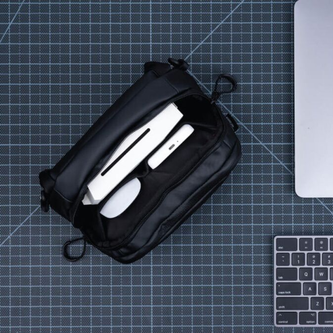 WANDRD Tech Bag (Large) - Black_3