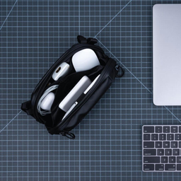 WANDRD Tech Bag (Medium) - Black