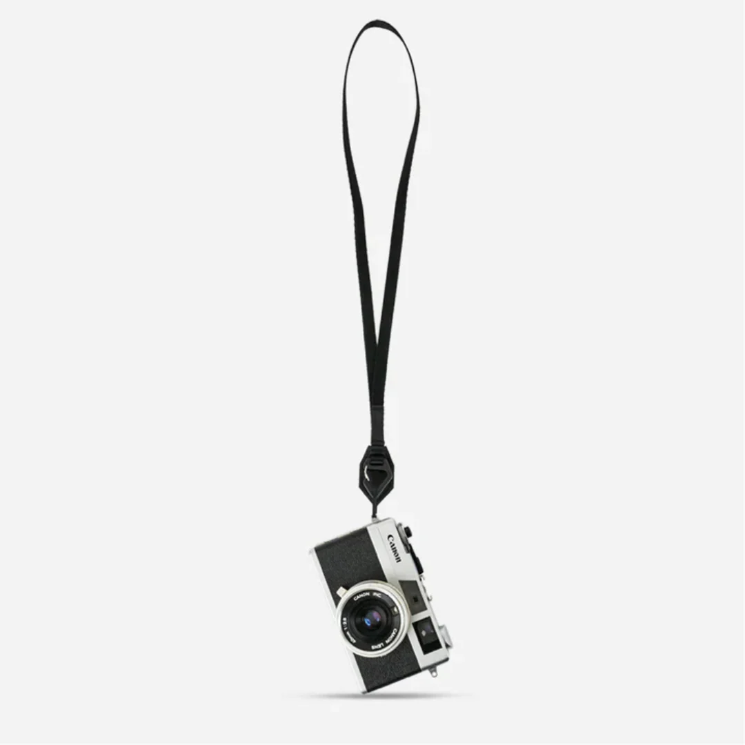 WANDRD Neck Strap - Black_1