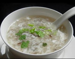 Soupe aux  boeufs, tofu et aux œufs 