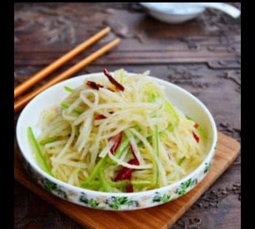 Salade de pomme de terre râpée 