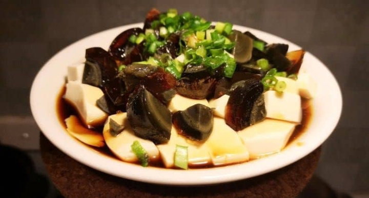 Salade de tofu et d'oeuf conserve _0