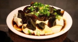 Salade de tofu et d'oeuf conserve 