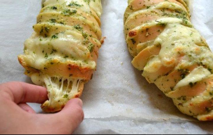 Pain au fromage à l'ail