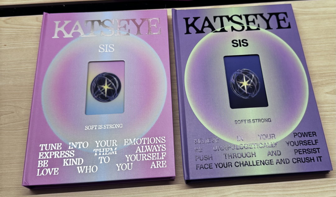 KATSEYE photobook(random)