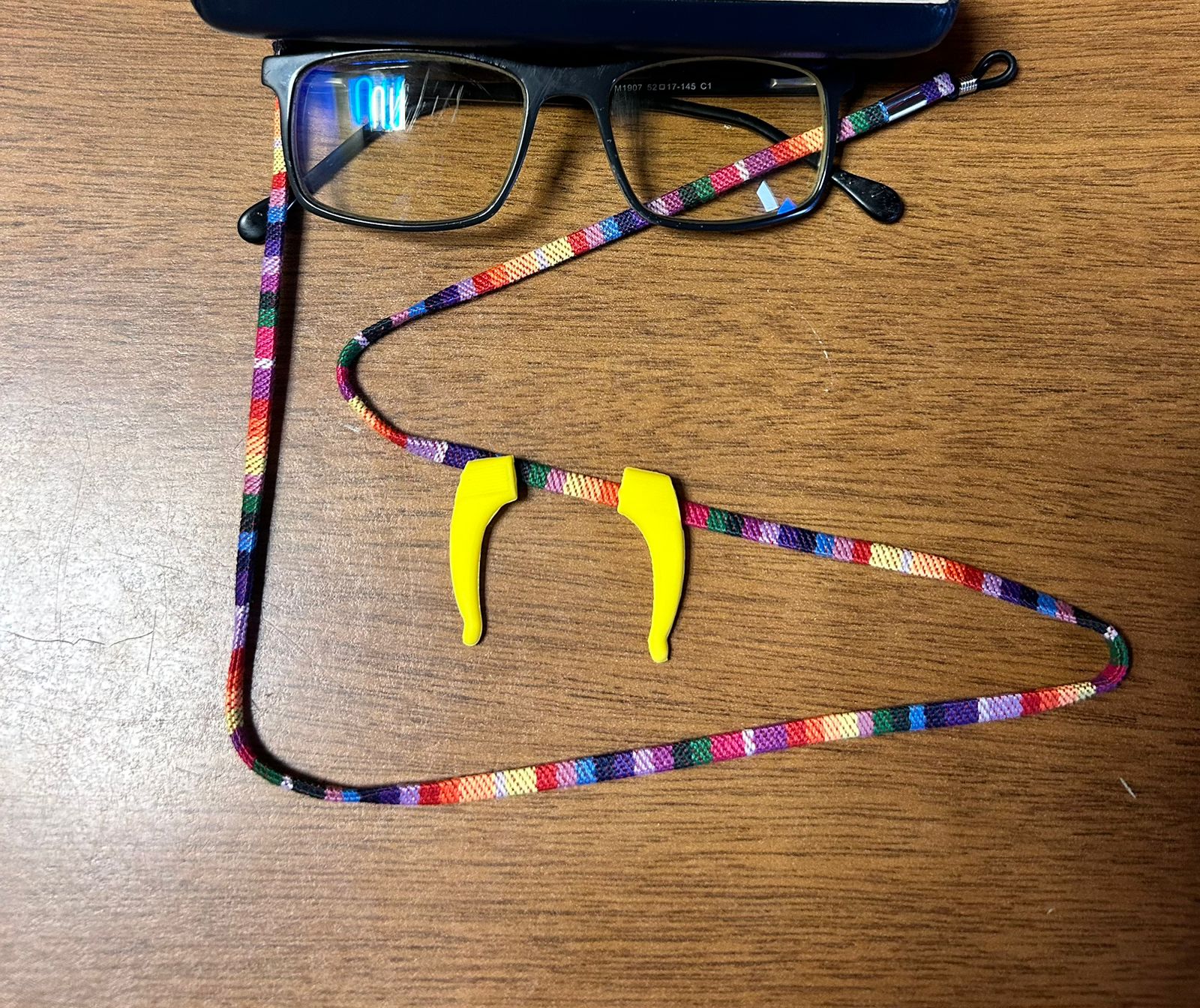1 Bohemian String + 1 Pair Silicone Tips_0