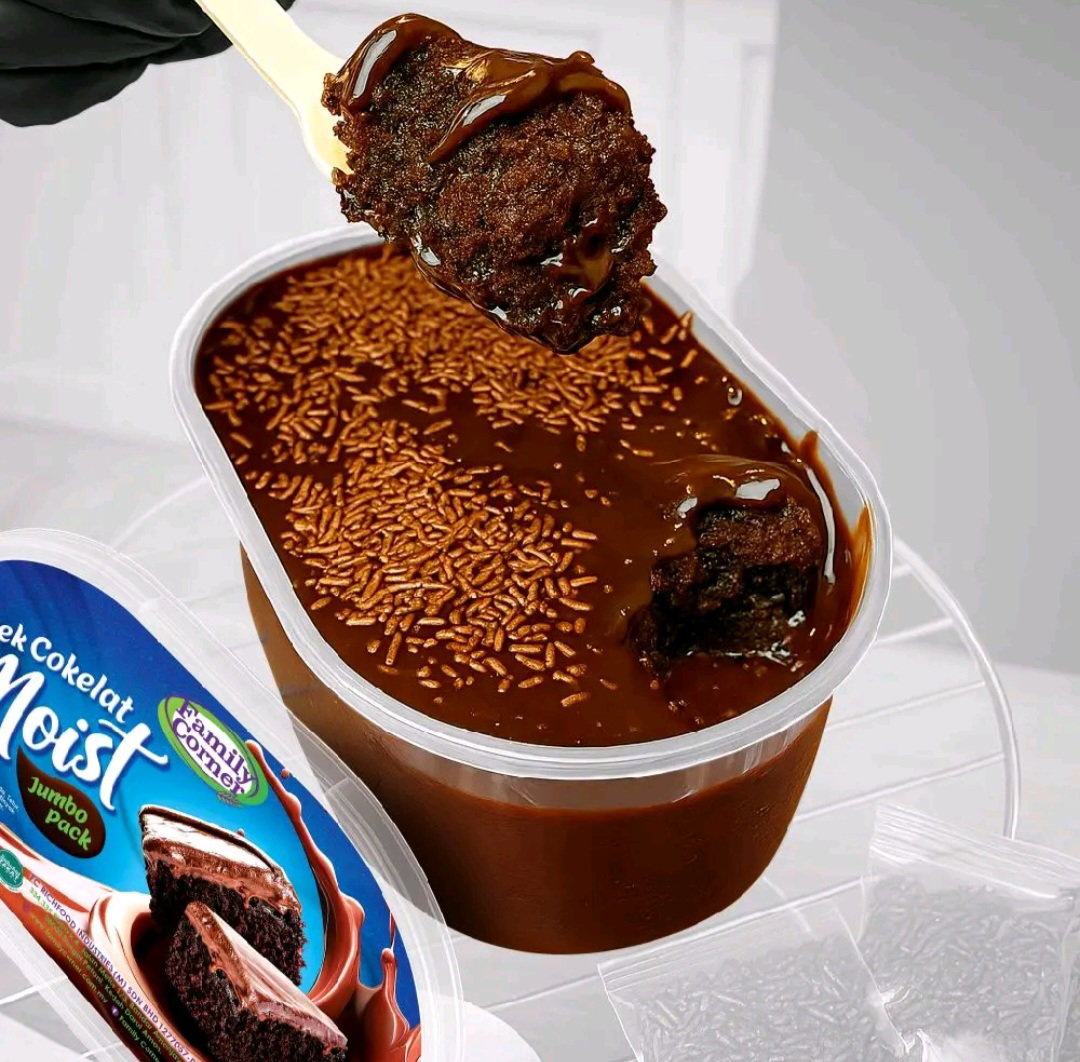 Kek Moist Family Corner 700G