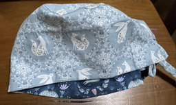 Night Animals / Winter Frost Reversible Scrub Cap