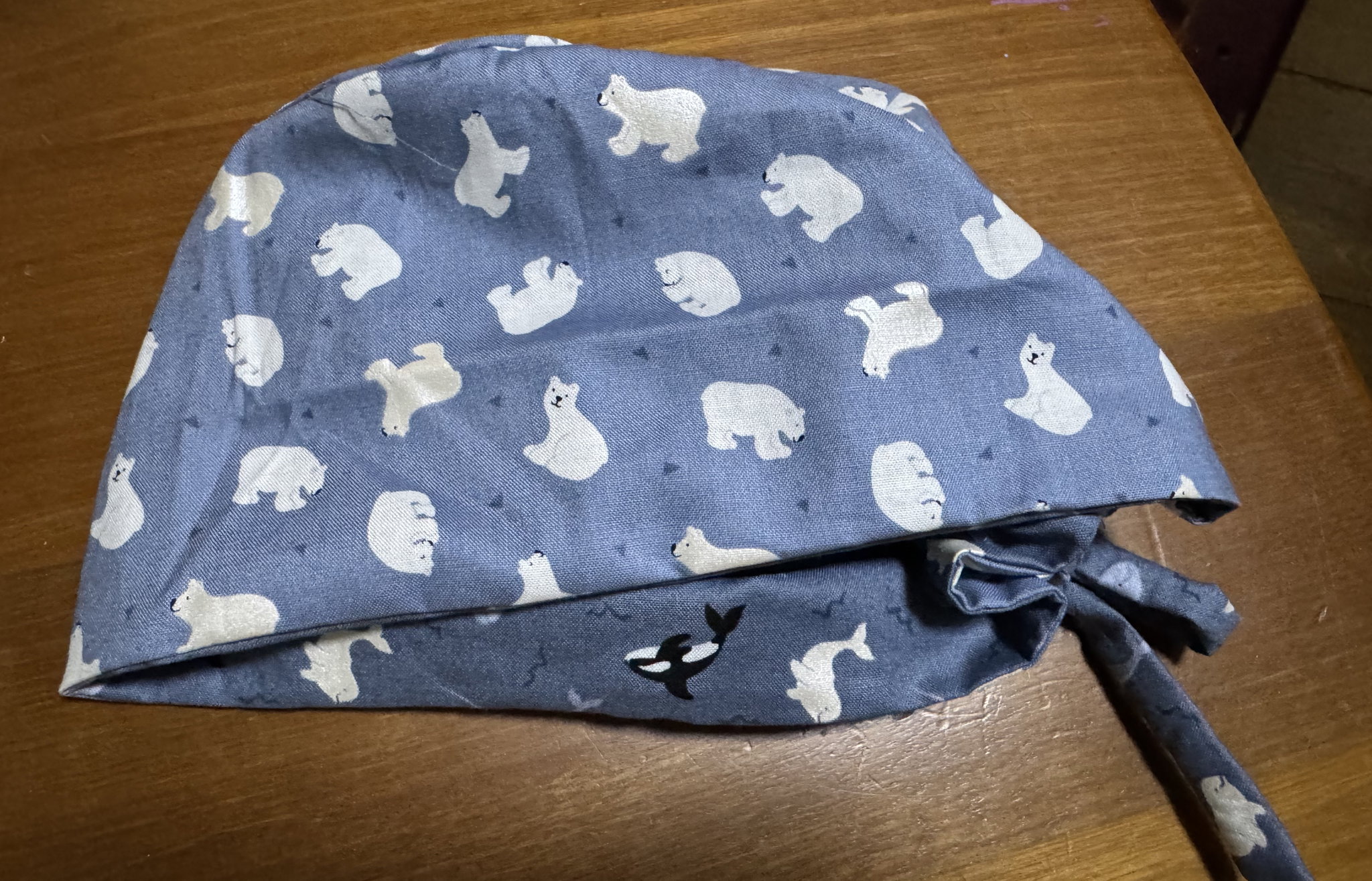 Polar Bears Blue / Whales Reversible Scrub Cap_0