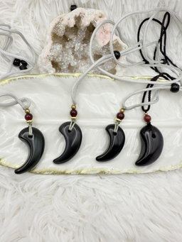 Obsidian Magatama