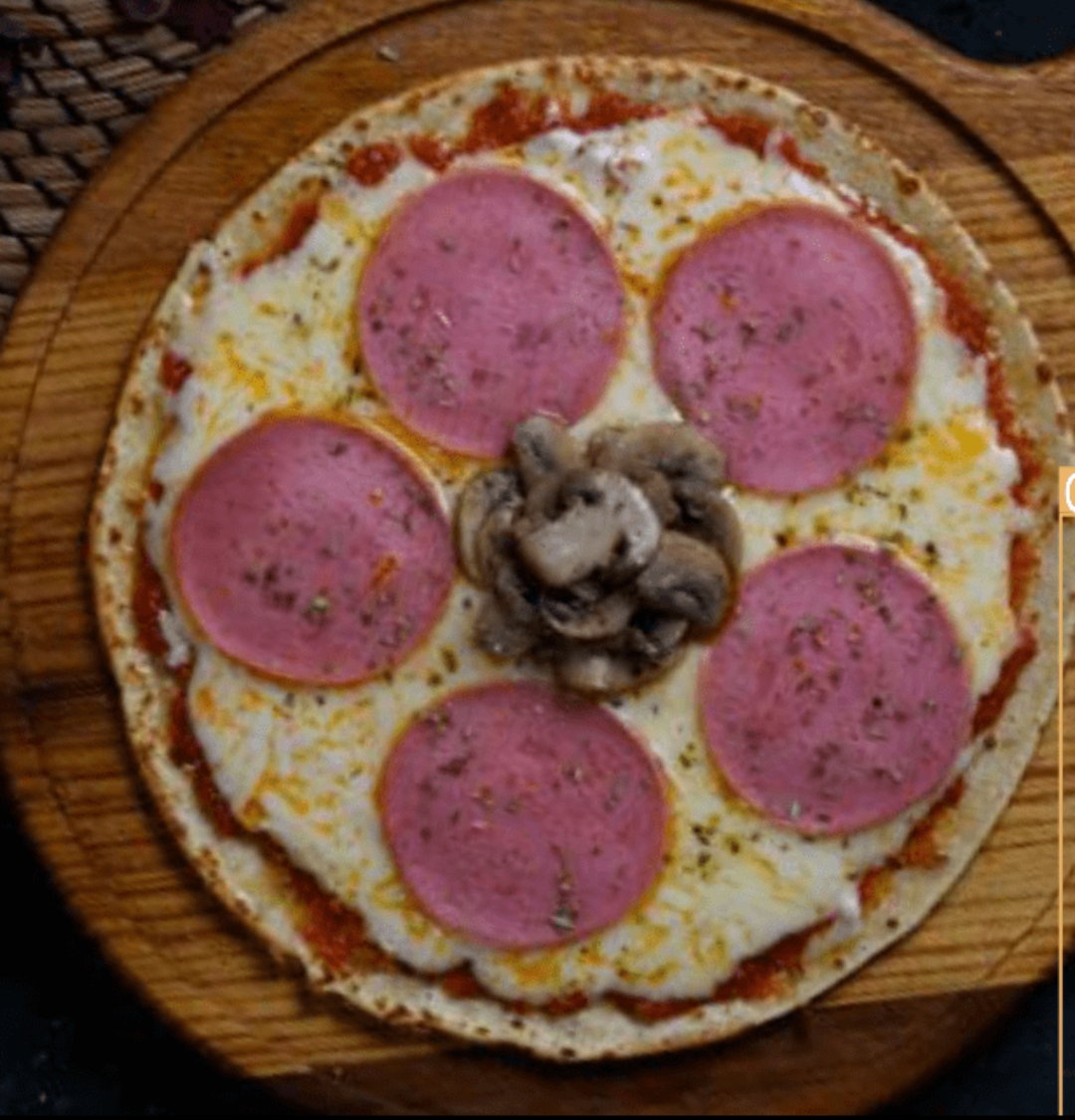 Pizza à la dinde fumée _0