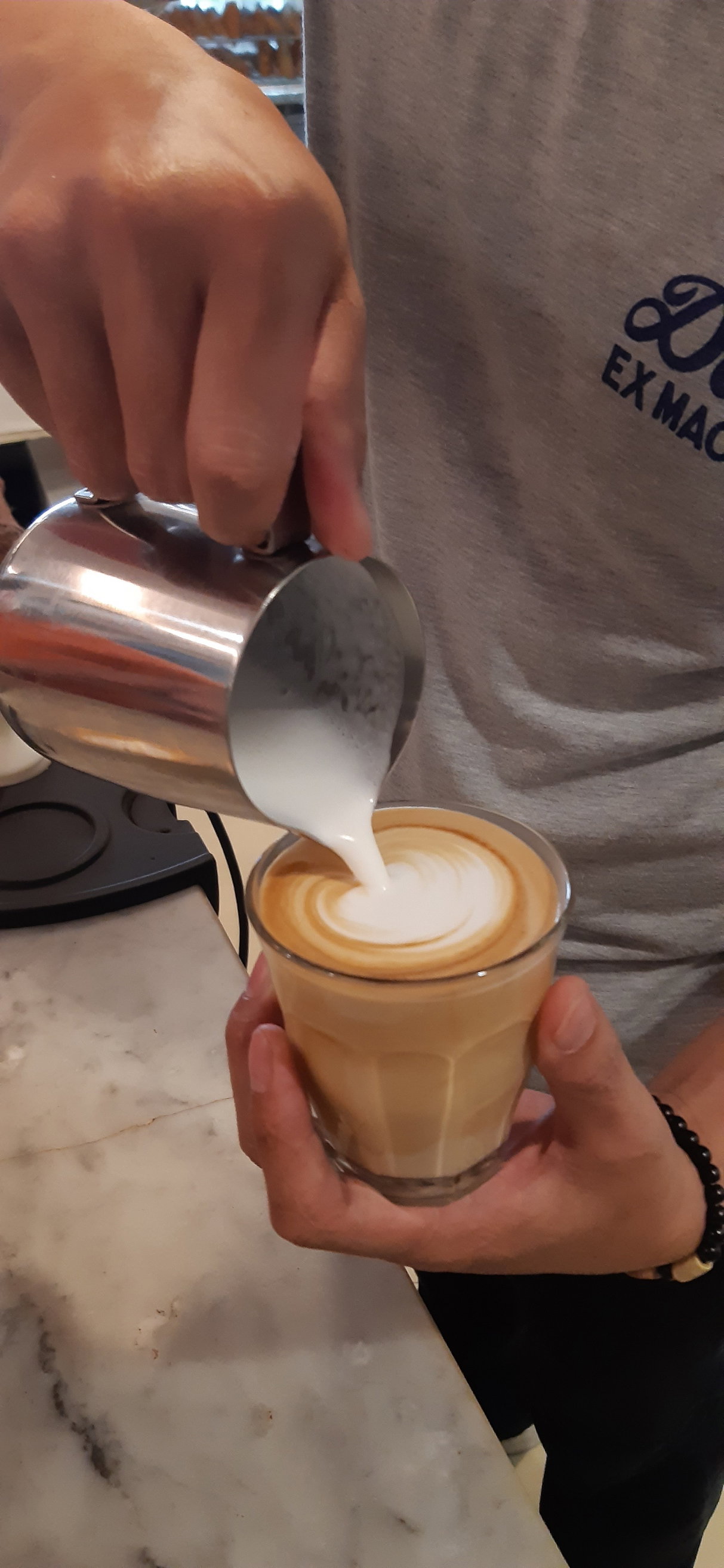 Milk Steaming & Texturing for Latte Art_1