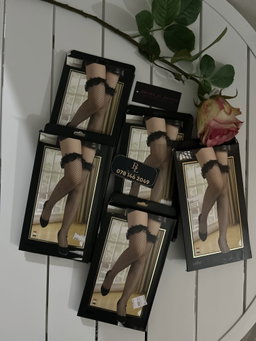 Ladies fishnet socks black