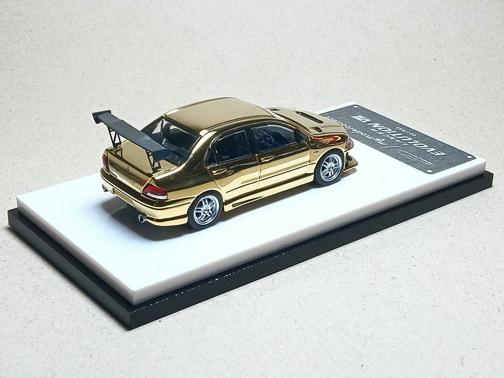 MODELCOLLECT 1/64 MITSUBISHI EVO 7 - GOLD CHROME_4