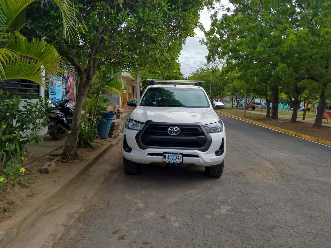 Camionetas Toyota Hilux Pickup 4x4 2024 -2025