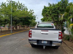 Camionetas   Toyota Hilux Pickup 4x4  2024 -2025  