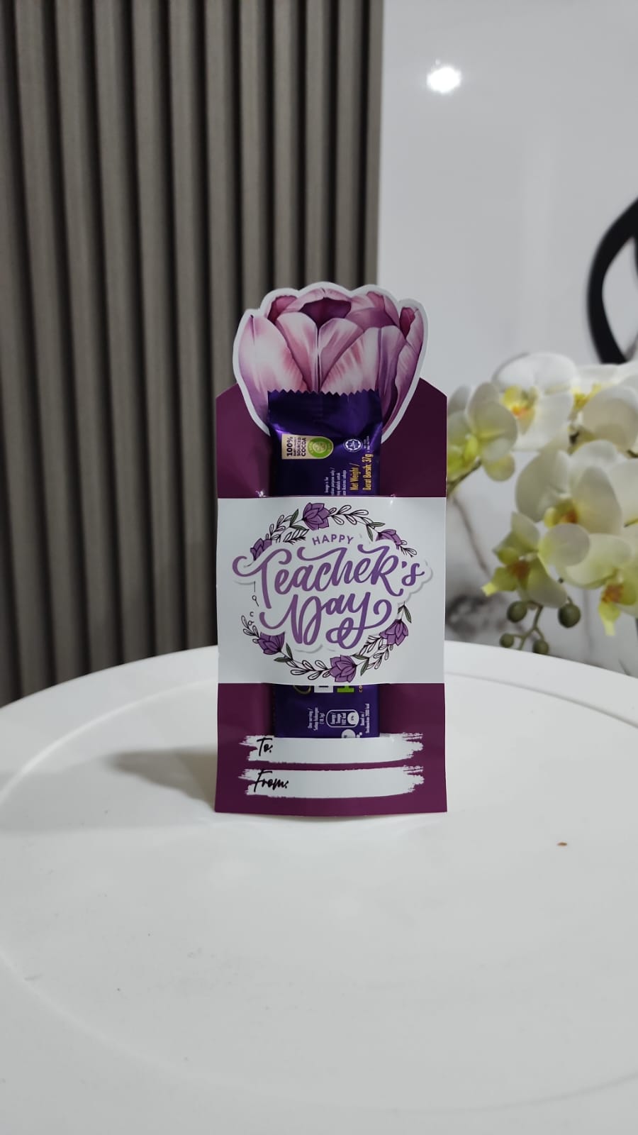Chocolate Sleeve - Tulip