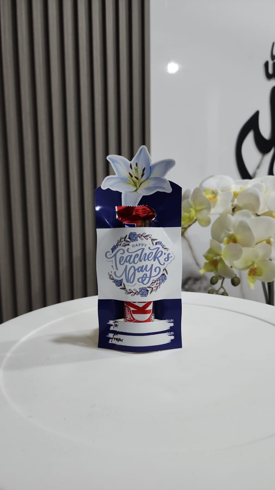 Chocolate Sleeve - Lily