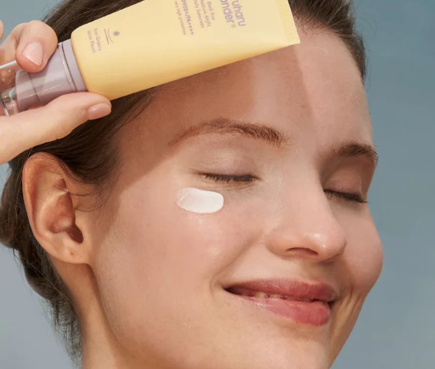HARUHARU WONDER BLACK RICE MOISTURE AIRYFIT SUNSCREEN SPF50 - 50ML | هاروهارو وندر واقي شمسي بالأرز الأسود SPF50 - 50 مل_1