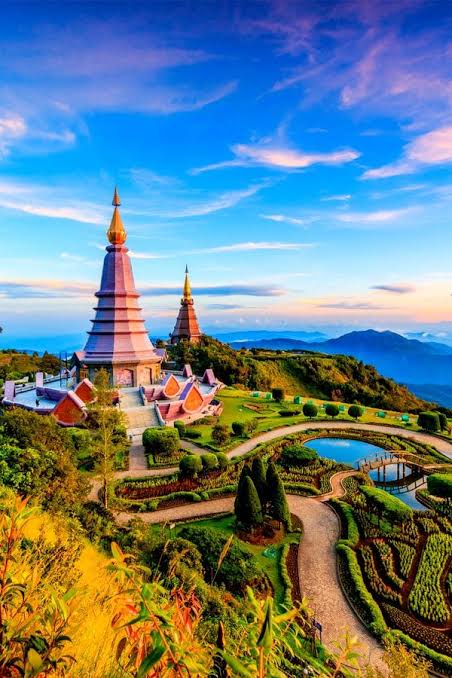 Bangkok: Famous Markets and Dragon Temple Guided Day Tour_0