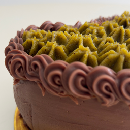 Torta Keto de Chocolate con Pistacho (Bajo Pedido)