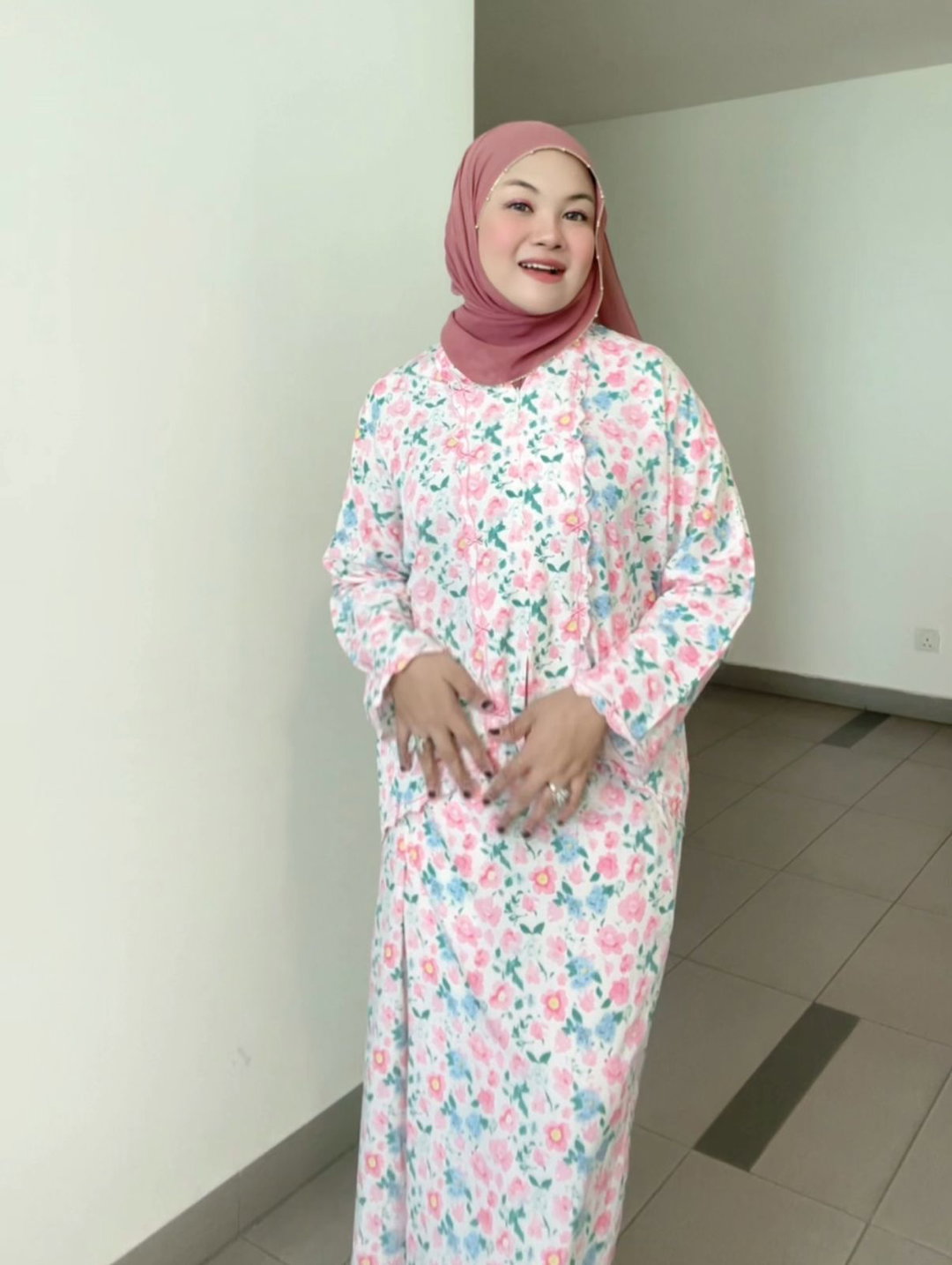 KEBAYA SULAM