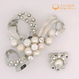 Brooch