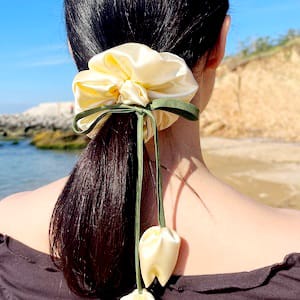🌸 Tulip Satin Scrunchies_6
