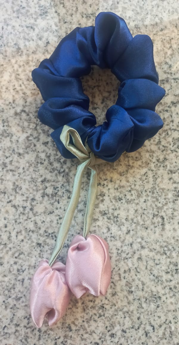 🌸 Tulip Satin Scrunchies_8