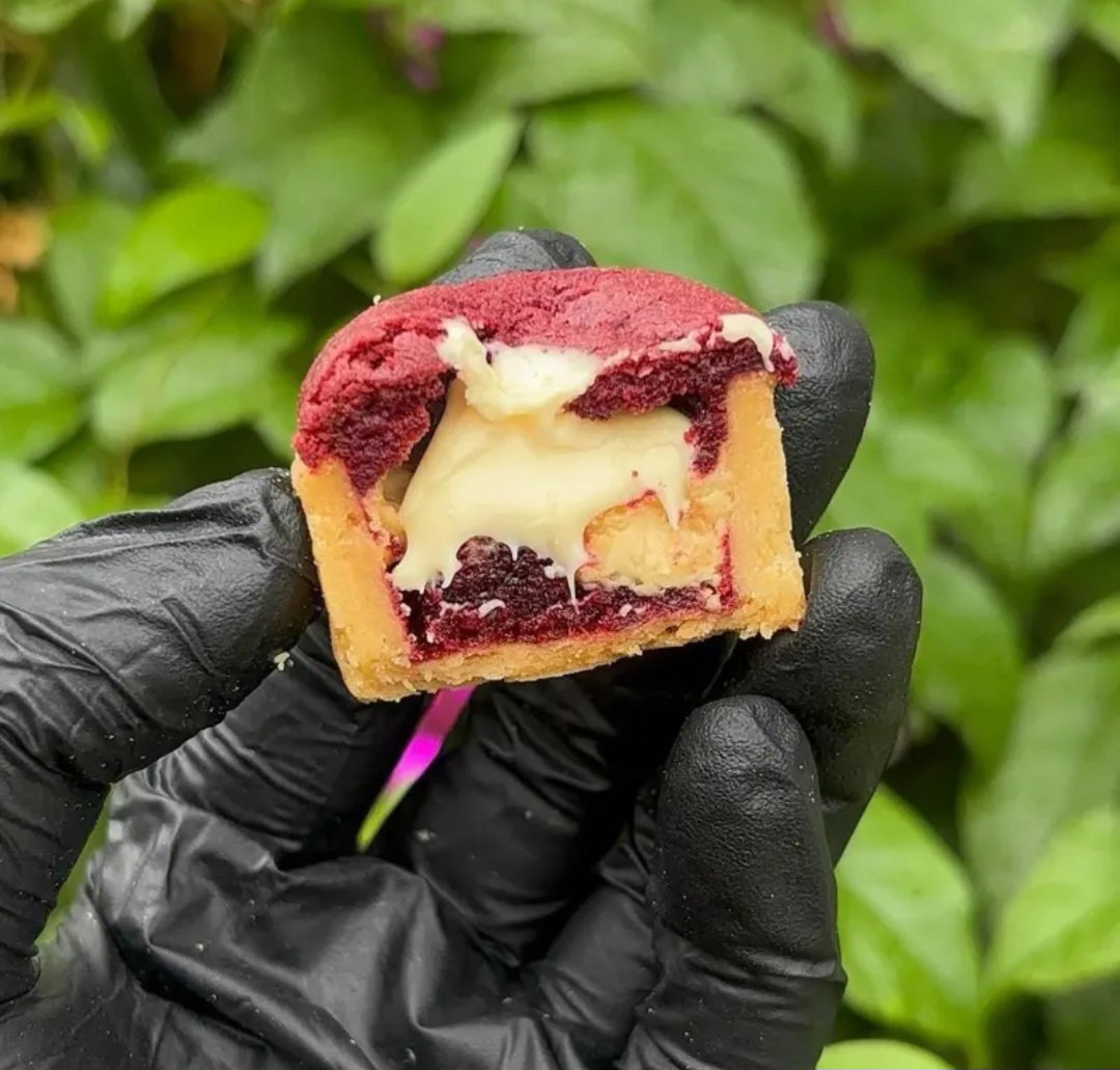 Brownie In Pod (Red Velvet Cheese)