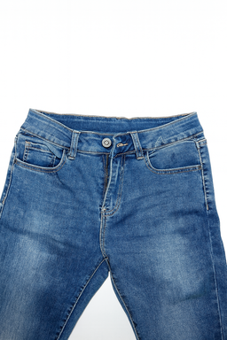 Jeans azul de tiro medio con diseño deshilachado en la pretina - Size M