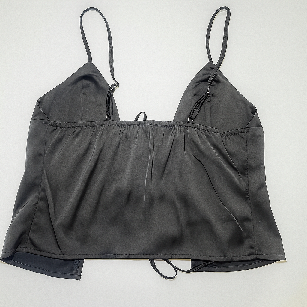 Top satinado negro con tirantes finos y lazos frontales - Size S_1