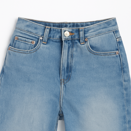 Jeans azul claro rectos con ruedo deshilachado - Size W28