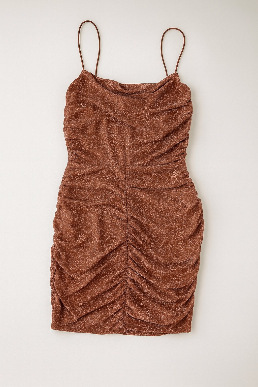 Vestido corto marrón brillante con frunces laterales - Size M_0
